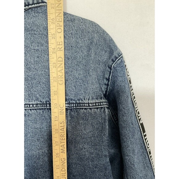 True Religion Denim Trucker Jacket Men's L Medium Wash Tape Logo NEW MSRP$179 - Picture 10 of 15